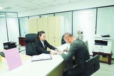 山东济南市烟草专卖局 以精细化服务扎实做好零售许可证延续工作